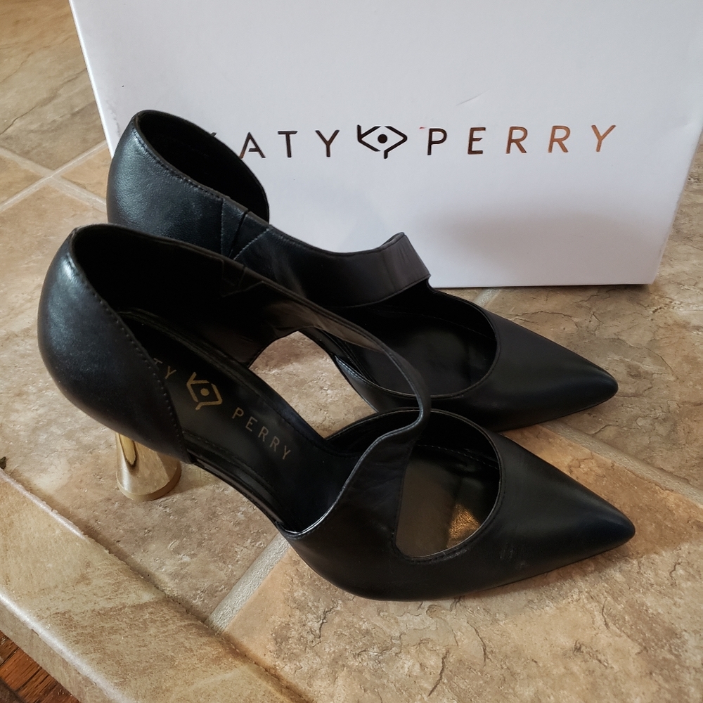 Katy Perry Swerve-Nappa Leather Heels size 8.5M